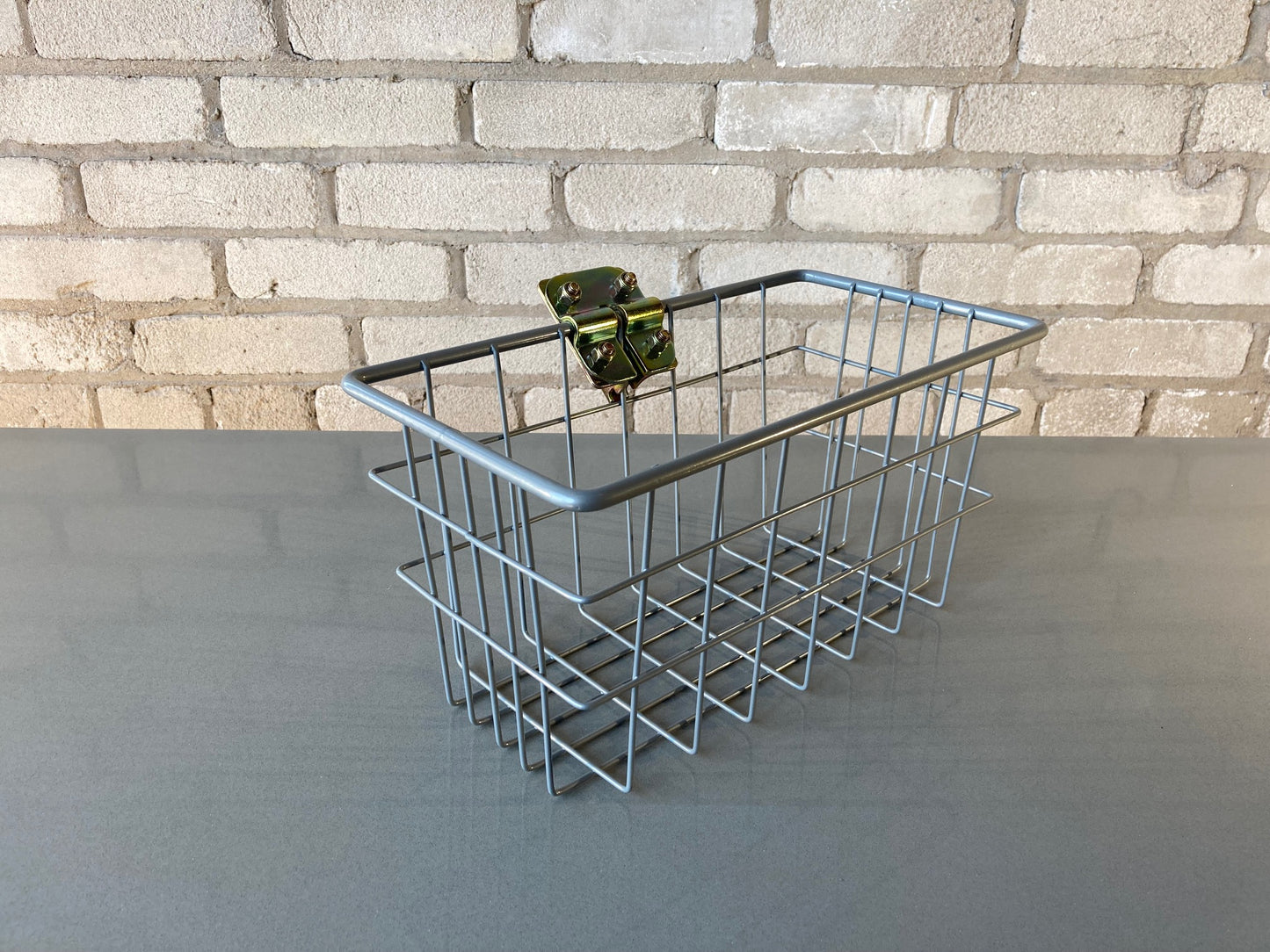 E-Track Basket